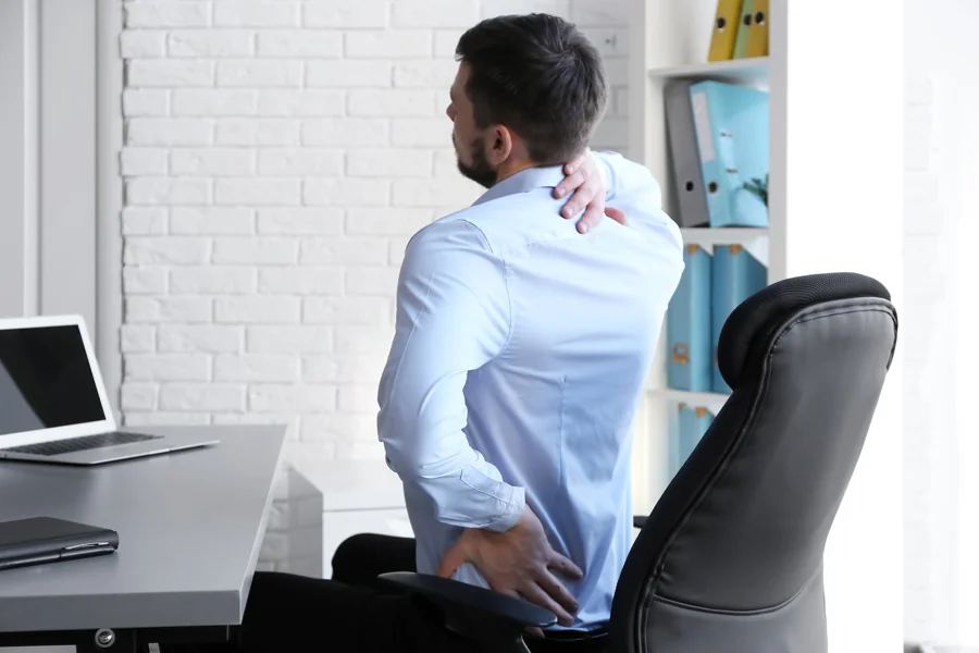 Computer workstation posture illustration